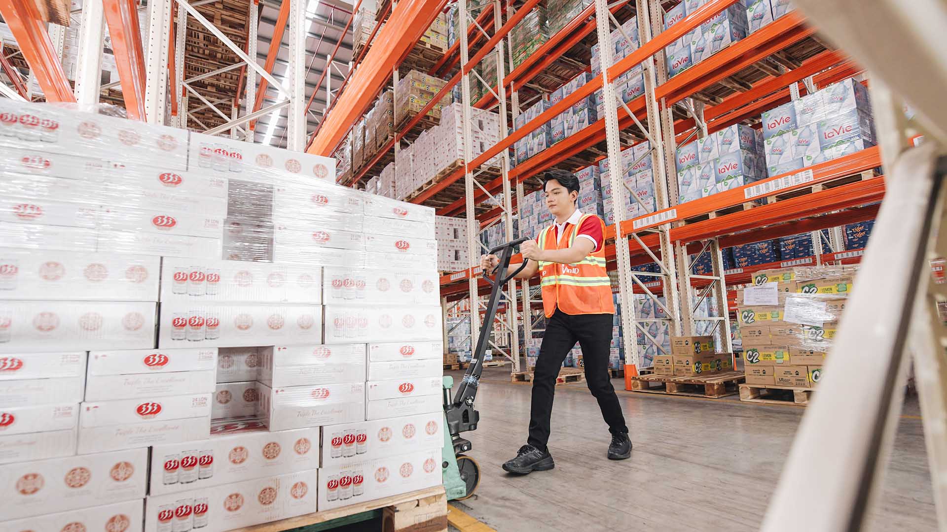 Muốn bán hàng online lấy hàng ở đâu? 4 cách tìm nguồn hàng cực kỳ uy tín 6 Xưởng gia công cũng là câu trả lời hợp lý nếu bạn muốn bán hàng online